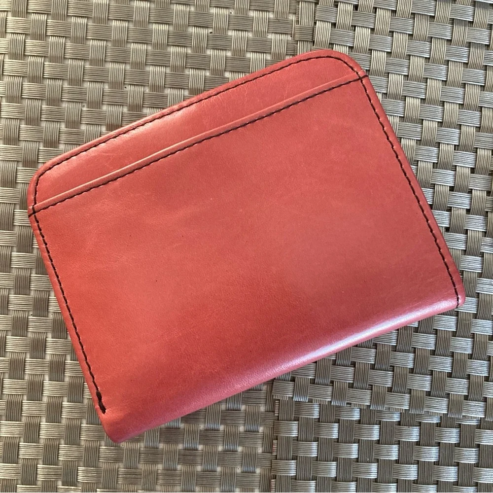 Hobo Real Leather Salmon Pink Leather Wallet - Picture 7 of 9